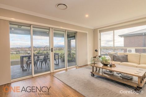 Property photo of 7 Camellia Place Orange NSW 2800