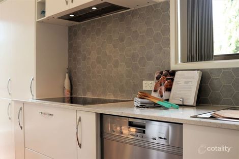 Property photo of 5 Cassandra Close Hunterview NSW 2330