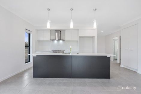 240 Freshwater Dr, Banksia Beach, QLD 4507