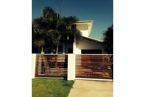 Property photo of 2/20 Dolphin Avenue Mermaid Beach QLD 4218