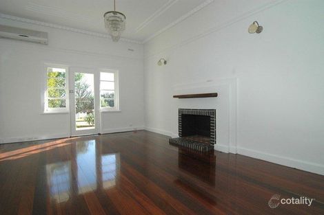 Property photo of 18 Hickey Avenue Daglish WA 6008