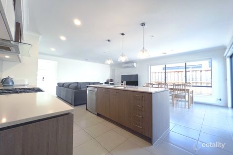 Property photo of 13 Landsdowne Avenue Clyde North VIC 3978