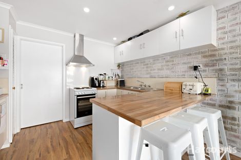 Property photo of 3/45 Dinwoodie Drive Newborough VIC 3825