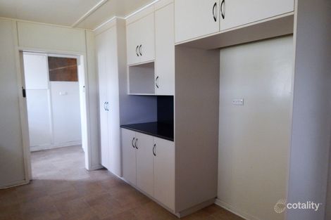 Property photo of 33 Yeates Crescent Dysart QLD 4745