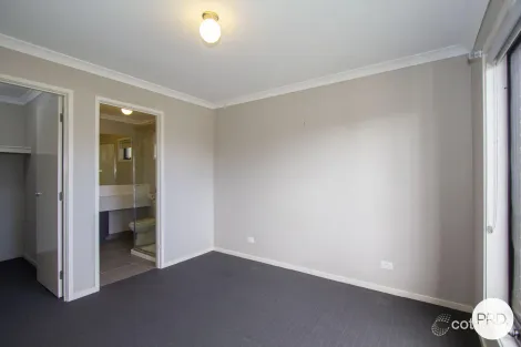 Property photo of 17 Cahill Close Lucas VIC 3350