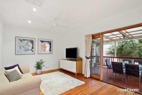 Property photo of 20 Fairlie Avenue Macleod VIC 3085