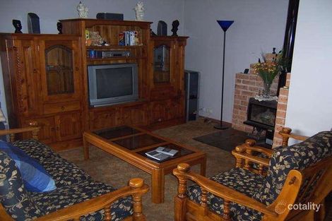 Property photo of 7 Jet Place Eagle Vale NSW 2558