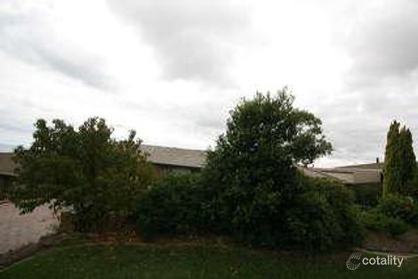 18 Beeches Rd, Hallett Cove, SA 5158