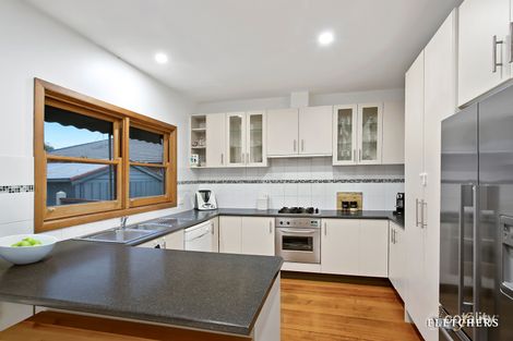 Property photo of 20 Fairlie Avenue Macleod VIC 3085