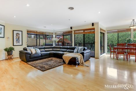 Property photo of 31 Teatree Drive South Morang VIC 3752