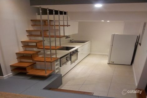 Property photo of 11 Salstone Street Kangaroo Point QLD 4169