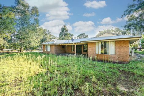 11 Casuarina Pl, Henley Brook, WA 6055