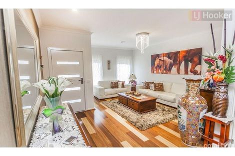 Property photo of 44 Baronial Way Craigieburn VIC 3064