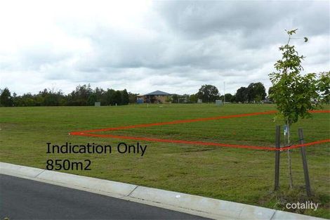 8 Fulmar Ct, Burrum Heads, QLD 4659
