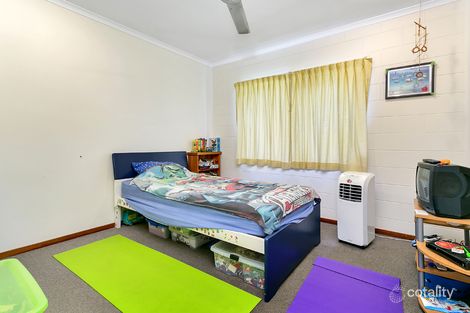 Property photo of 1 Ivy Close Mooroobool QLD 4870