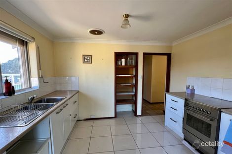 Property photo of 25 Tanson Road Parmelia WA 6167