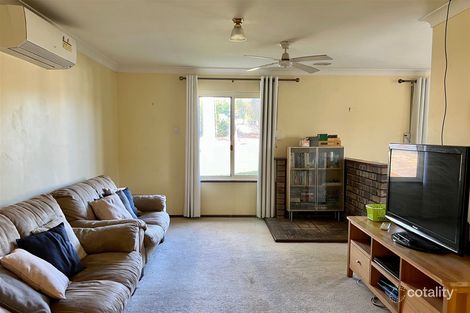 Property photo of 25 Tanson Road Parmelia WA 6167