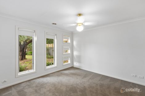 Property photo of 25 Gardenia Place Whittlesea VIC 3757