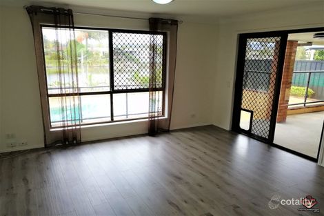 Property photo of 28 Altissimo Close Varsity Lakes QLD 4227