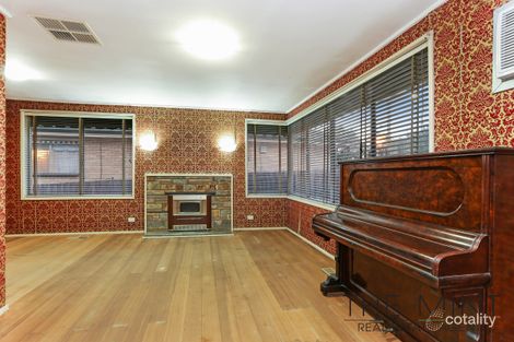 Property photo of 24 Moreton Crescent Bundoora VIC 3083