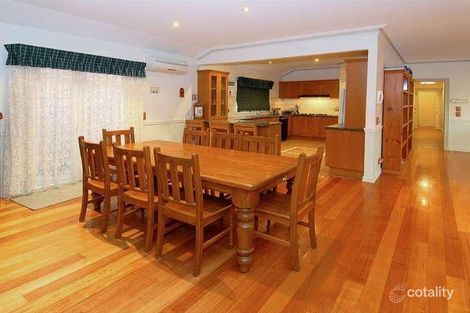 Property photo of 16 Solent Crescent Taylors Lakes VIC 3038