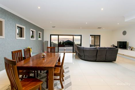 Property photo of 1 St Vincents Avenue Hallett Cove SA 5158