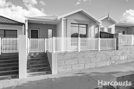 Property photo of 4 Rufa Lane Halls Head WA 6210