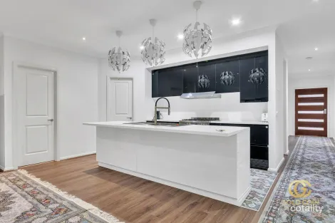 Property photo of 25 Lucinda Lane Cranbourne North VIC 3977