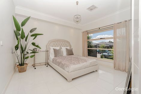 Property photo of 19 Biltmore Crescent Roxburgh Park VIC 3064