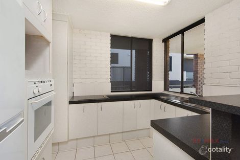 2/25 Canberra Tce, Kings Beach, QLD 4551