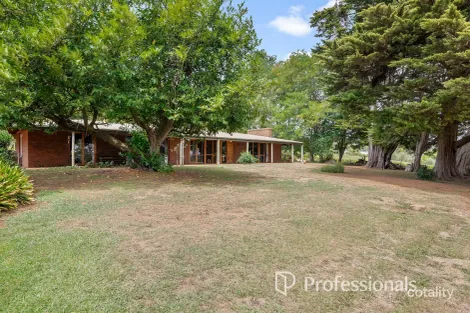 Property photo of 71 Beenak Road Wandin North VIC 3139