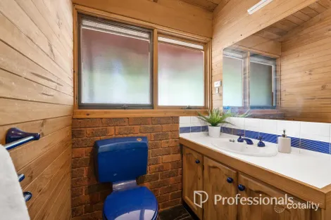 Property photo of 71 Beenak Road Wandin North VIC 3139