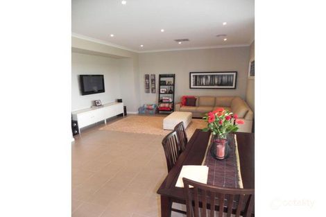 Property photo of 2 Eyrie Court Hopetoun Park VIC 3340