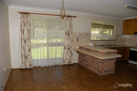 Property photo of 1 Berallah Place Cowra NSW 2794