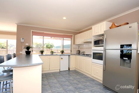 Property photo of 46 Huntingtower Crescent Langwarrin VIC 3910
