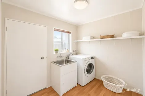 Property photo of 4 Armstrong Crescent Dysart QLD 4745