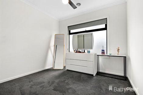 Property photo of 4 Garrard Crescent Clyde VIC 3978
