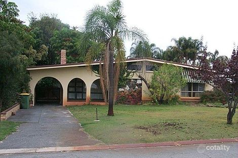 18 Peter Way, Rossmoyne, WA 6148