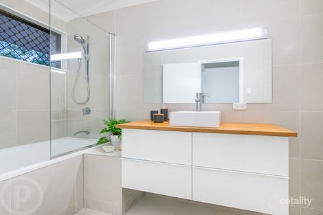 Property photo of 4 Prunus Court Bellbowrie QLD 4070