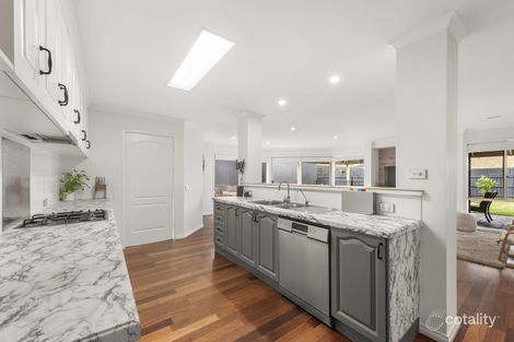 Property photo of 51 Shearer Drive Rowville VIC 3178