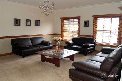 Property photo of 23 The Meadows Kirkham NSW 2570