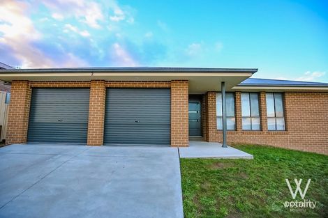 Property photo of 2 Jade Close Kelso NSW 2795