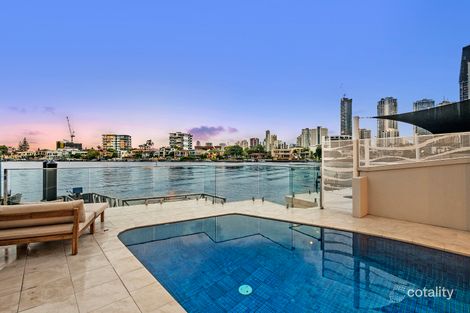Property photo of 2/52 Sunrise Boulevard Surfers Paradise QLD 4217