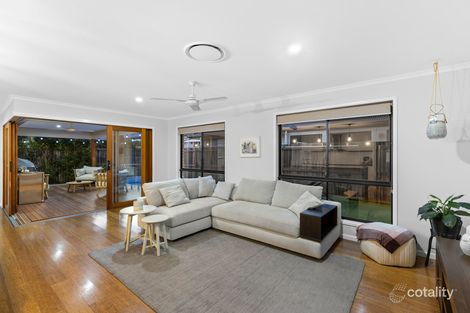 Property photo of 14 Lyrebird Crescent Upper Kedron QLD 4055