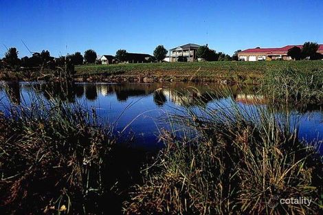 Property photo of 2 Yellow Gum Way Manor Lakes VIC 3024