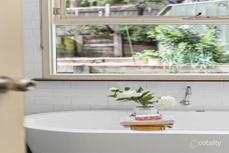 Property photo of 220 Forest Road Boronia VIC 3155