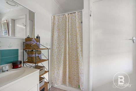 Property photo of 2/4 Mauger Street Wendouree VIC 3355