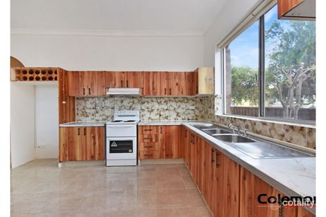 Property photo of 21 Thorncraft Parade Campsie NSW 2194