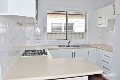 4 Donald St, Fairy Meadow, NSW 2519