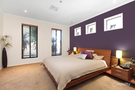 Property photo of 20 Feathery Grove Sandhurst VIC 3977